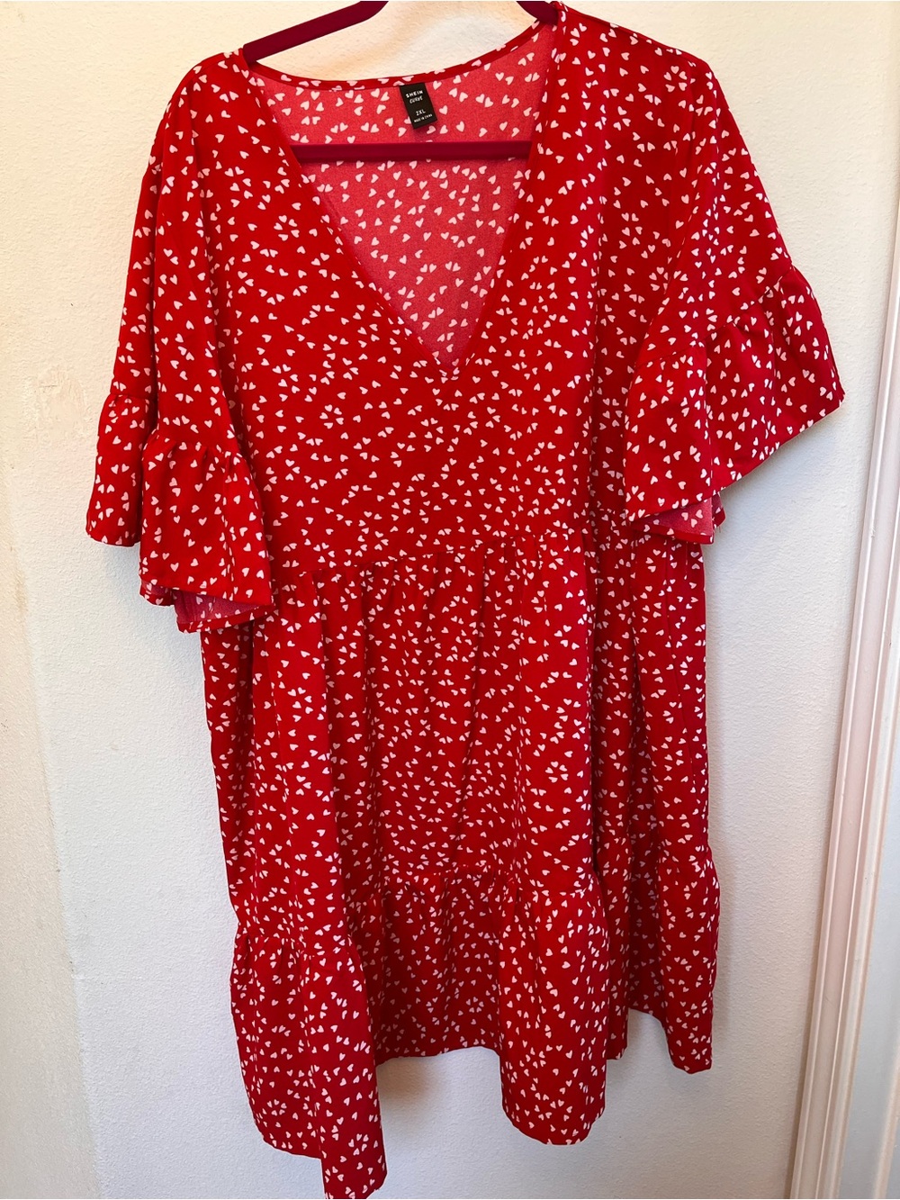 SHEIN Red V-Neck Tiered Dress with White Heart Print